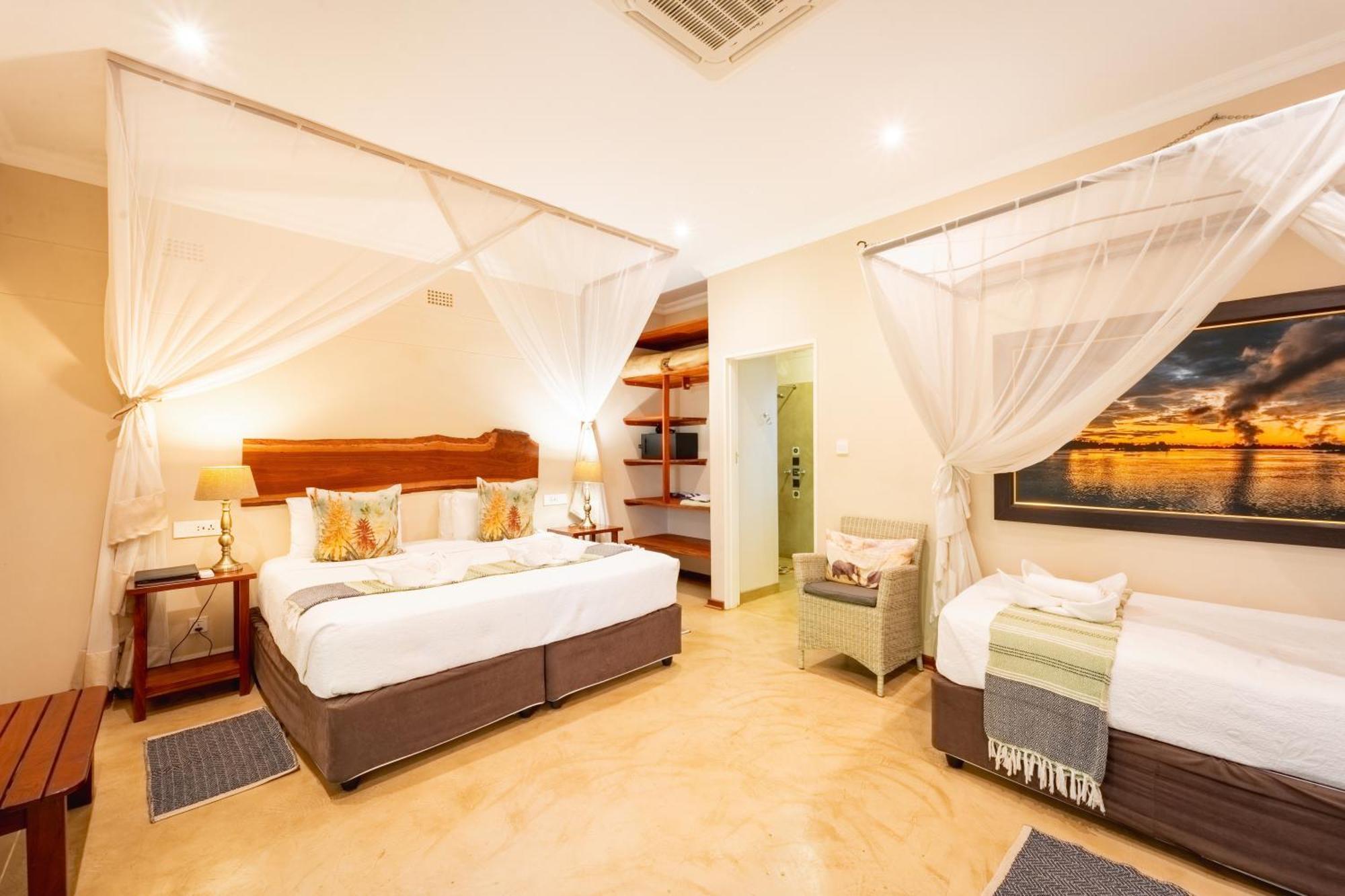 Bayete Guest Lodge Victoriawatervallen Buitenkant foto