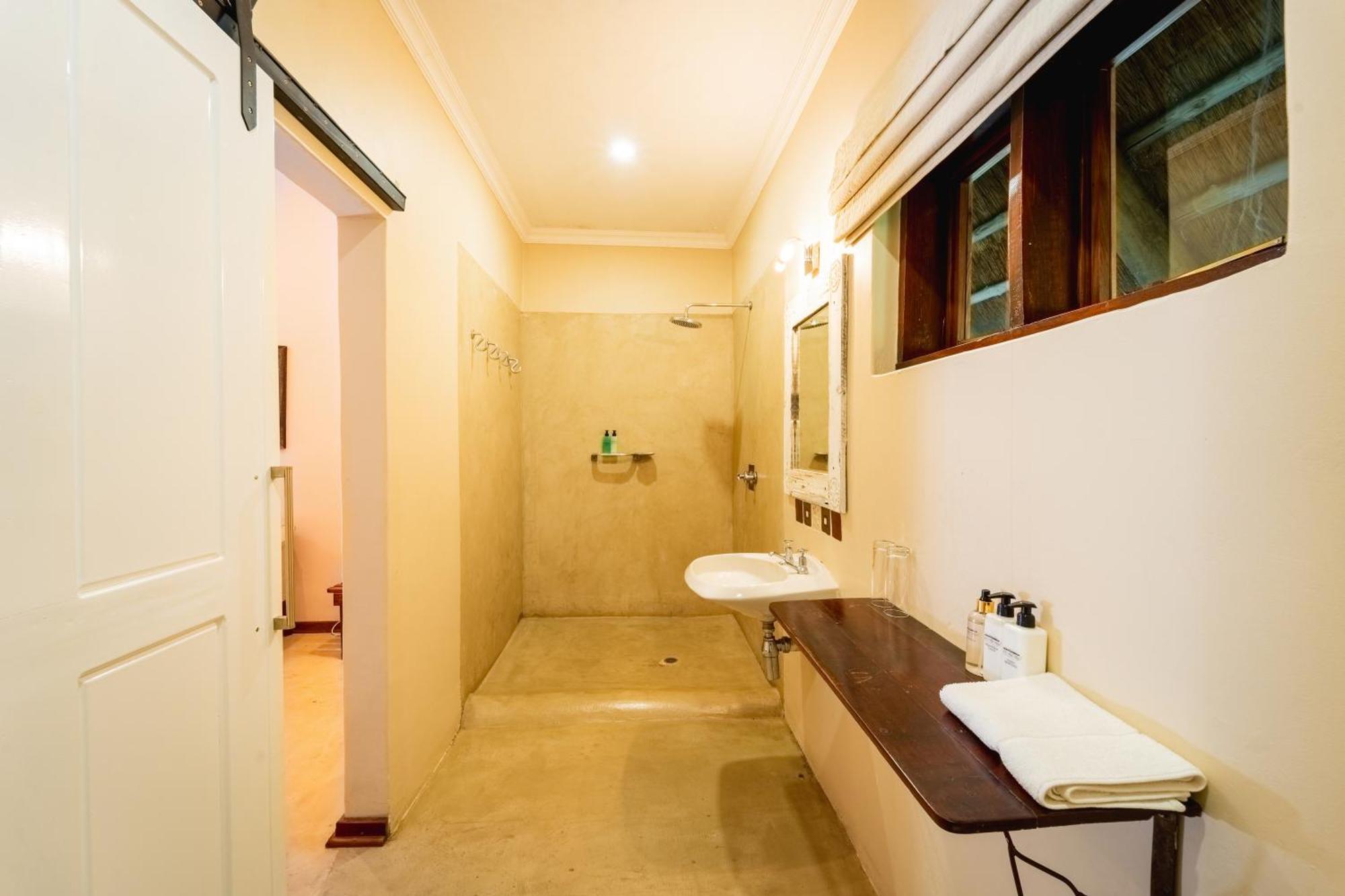 Bayete Guest Lodge Victoriawatervallen Buitenkant foto